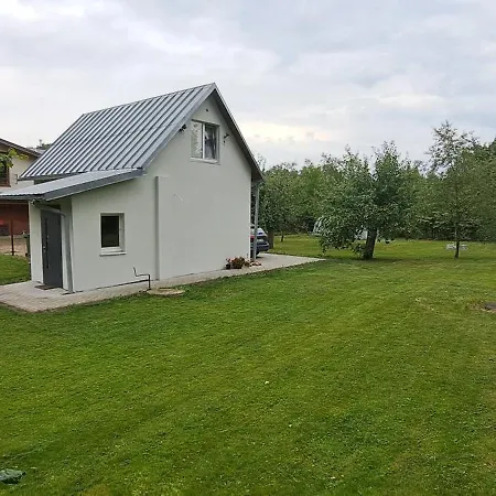 Cozy Small House With Spacious Backyard Kaunas